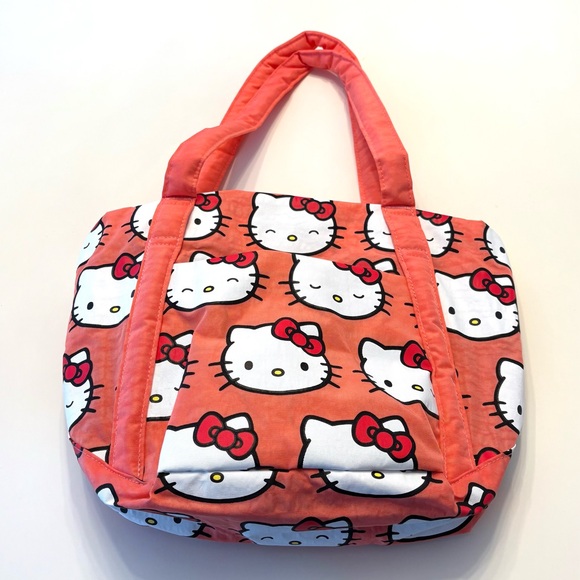 Baggu x Sanrio Hello Kitty mini cloud tote bag - Picture 5 of 7